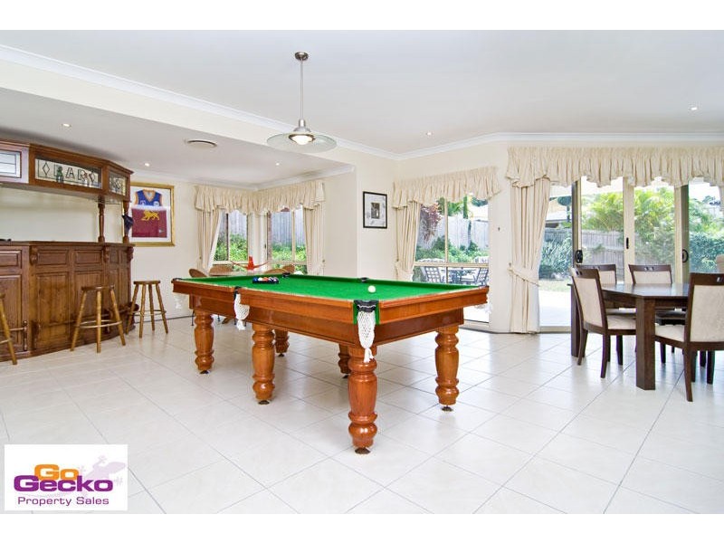 4 Starina Court, Eatons Hill QLD 4037