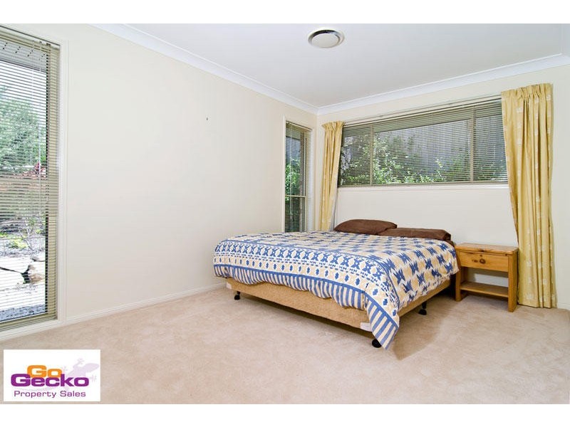 4 Starina Court, Eatons Hill QLD 4037