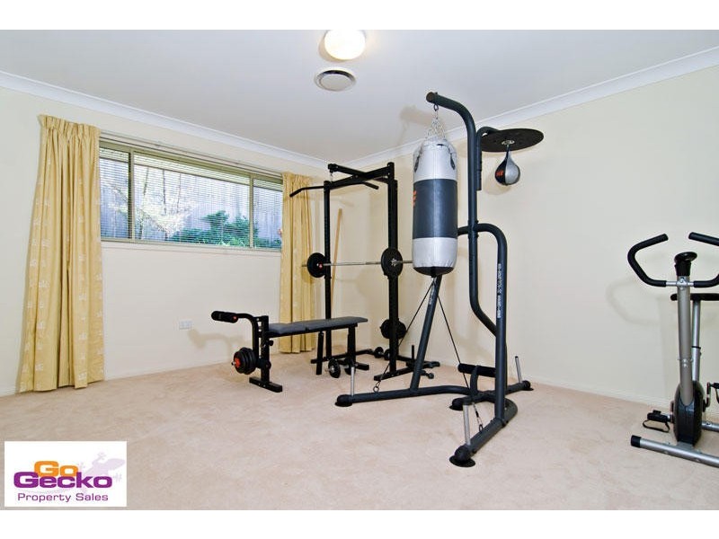 4 Starina Court, Eatons Hill QLD 4037