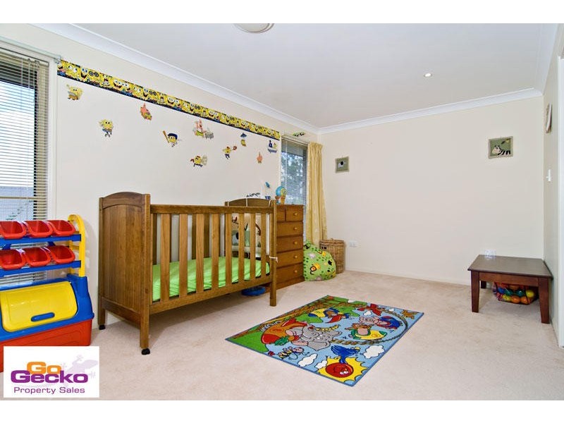 4 Starina Court, Eatons Hill QLD 4037