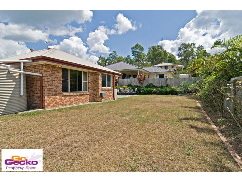 4 Starina Court, Eatons Hill QLD 4037