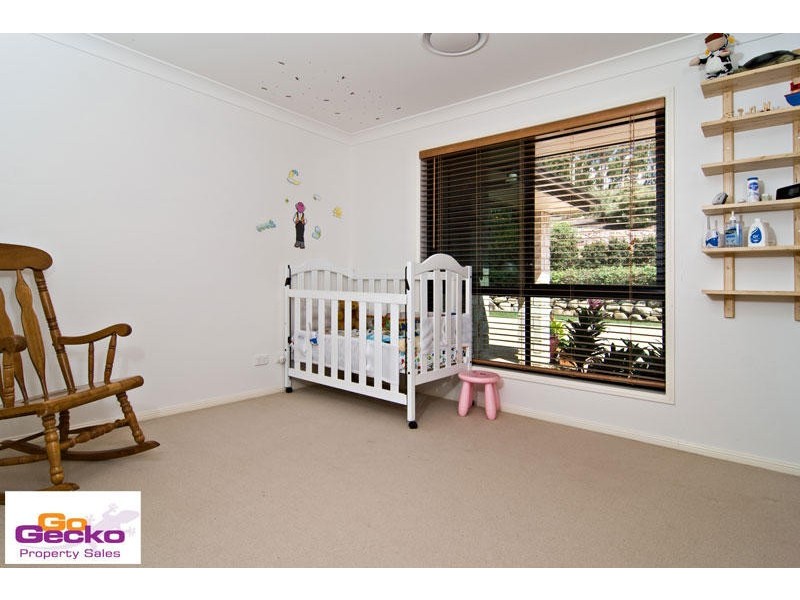 16 Balmoral Road, Samford QLD 4520