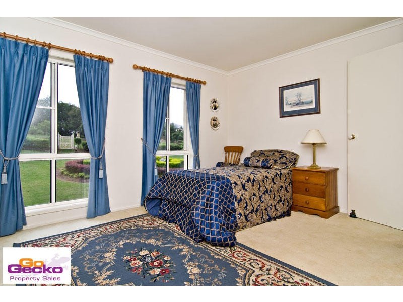 4 Riverine Court, Samford QLD 4520