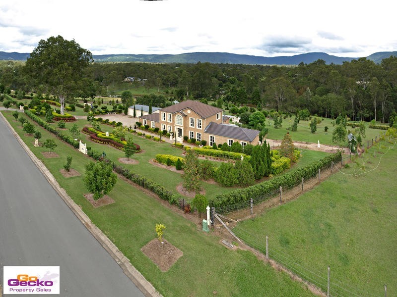 4 Riverine Court, Samford QLD 4520