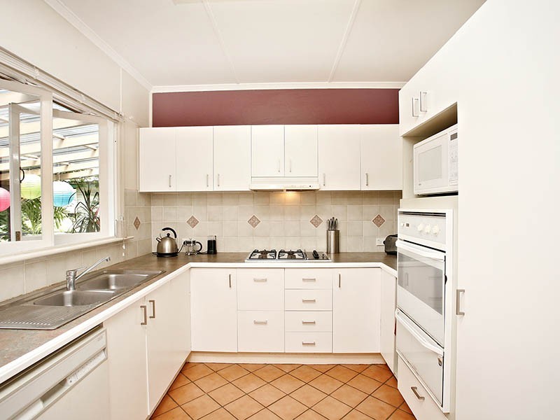 61 Minto Crescent, Arana Hills QLD 4054