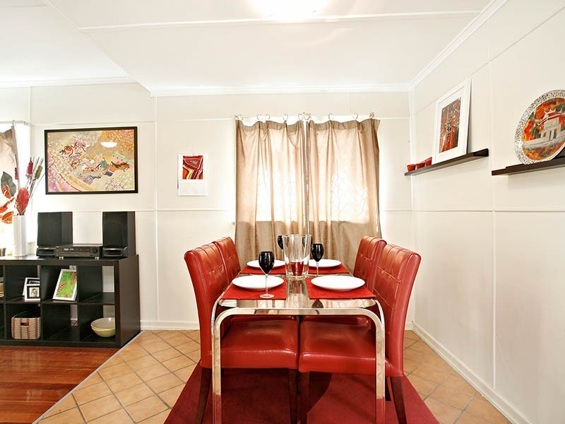 61 Minto Crescent, Arana Hills QLD 4054