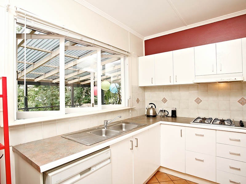 61 Minto Crescent, Arana Hills QLD 4054