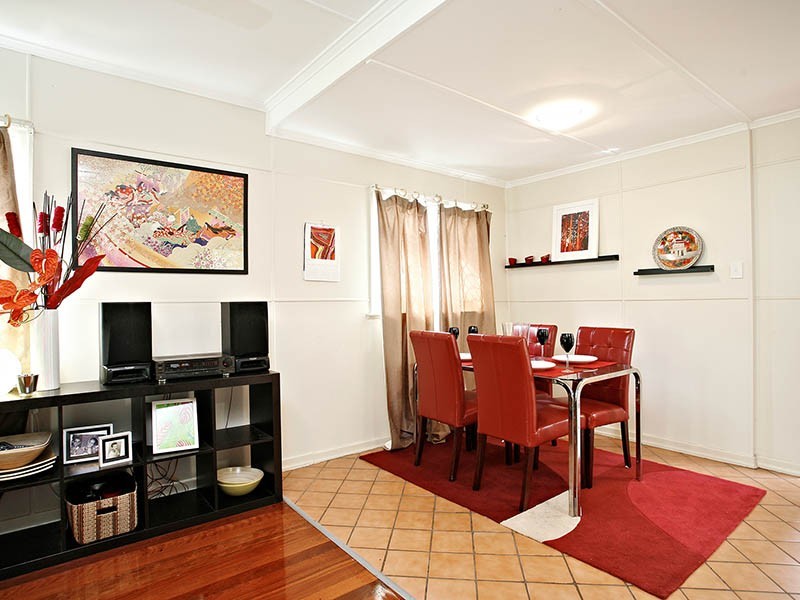 61 Minto Crescent, Arana Hills QLD 4054