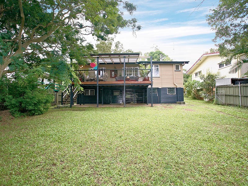 61 Minto Crescent, Arana Hills QLD 4054