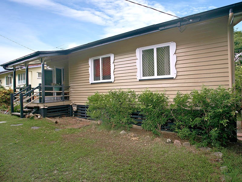 61 Minto Crescent, Arana Hills QLD 4054