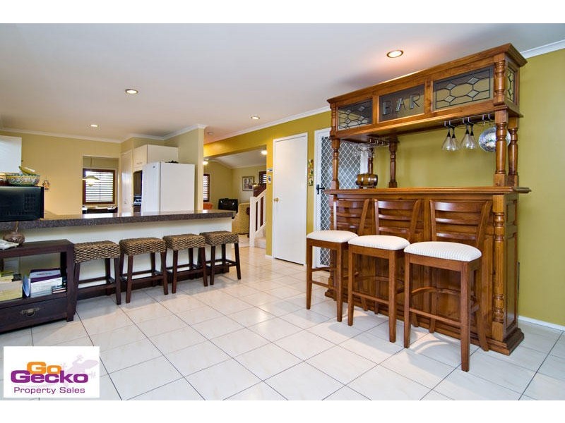 30 Pegasus Avenue, Eatons Hill QLD 4037