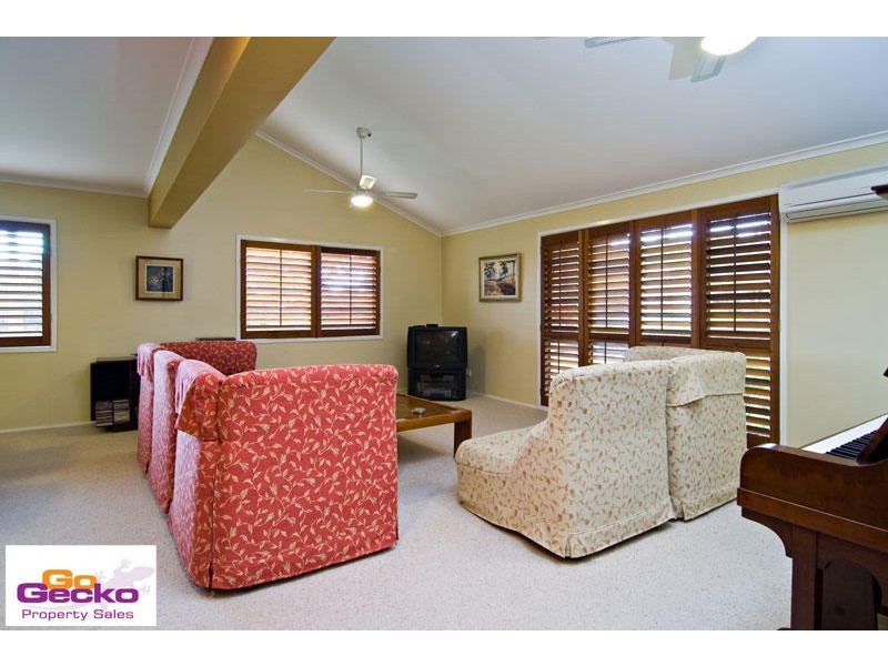 30 Pegasus Avenue, Eatons Hill QLD 4037