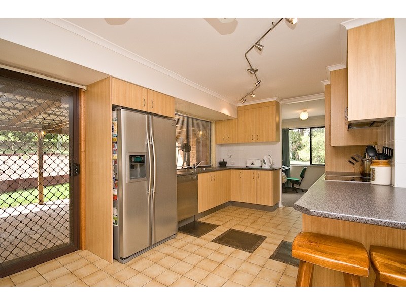 2 Ferntree Court, Samford QLD 4520