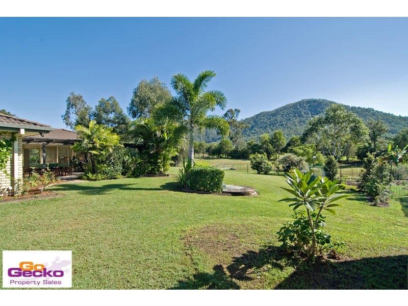 8 Woodanga Drive, Samford QLD 4520