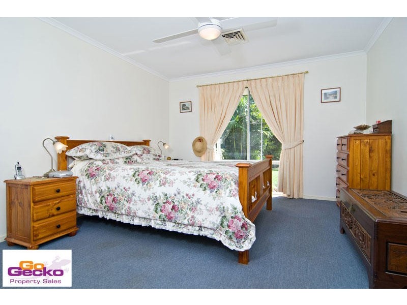 8 Woodanga Drive, Samford QLD 4520