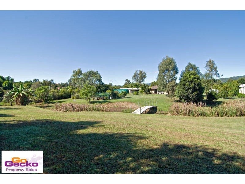 8 Woodanga Drive, Samford QLD 4520