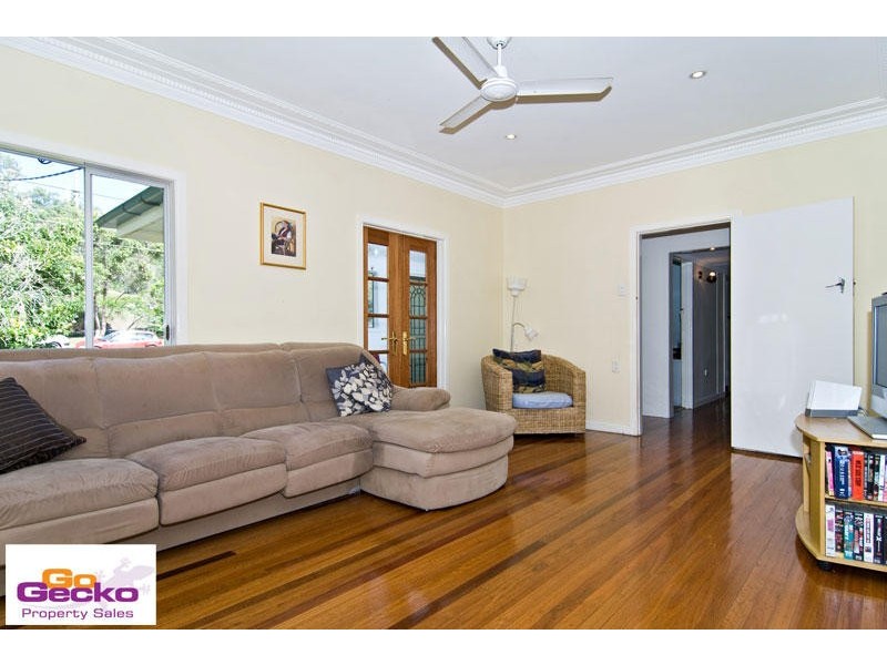 3 Baileys Road, Ashgrove QLD 4060