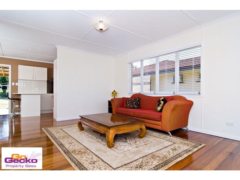 44 Yanderra Avenue, Arana Hills QLD 4054