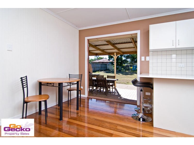 44 Yanderra Avenue, Arana Hills QLD 4054