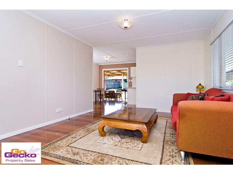 44 Yanderra Avenue, Arana Hills QLD 4054