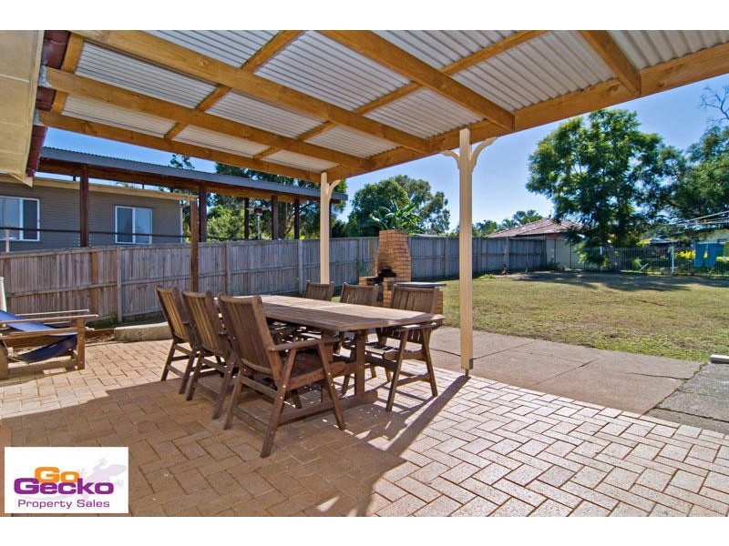 44 Yanderra Avenue, Arana Hills QLD 4054