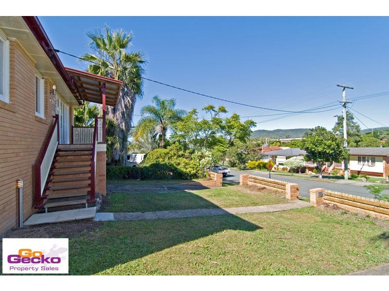 44 Yanderra Avenue, Arana Hills QLD 4054