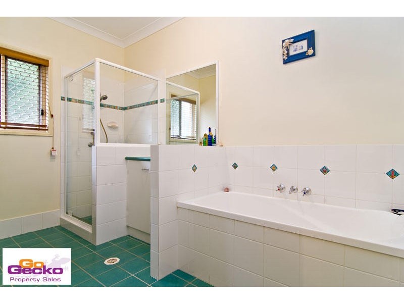 1 Bellwood Court, Samford QLD 4520