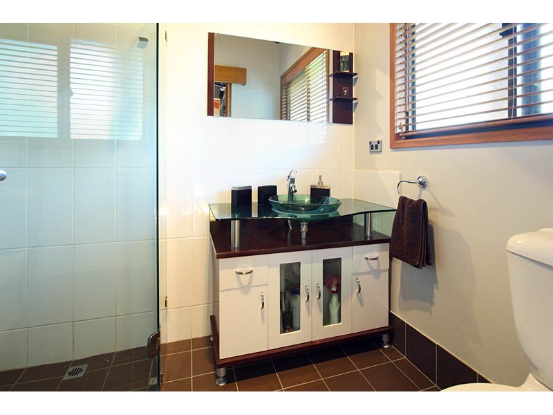 60 Tanager Street, Albany Creek QLD 4035