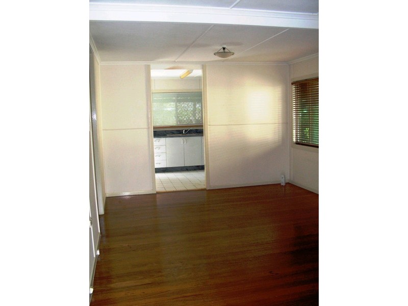 11 Aramac Street, Keperra QLD 4054