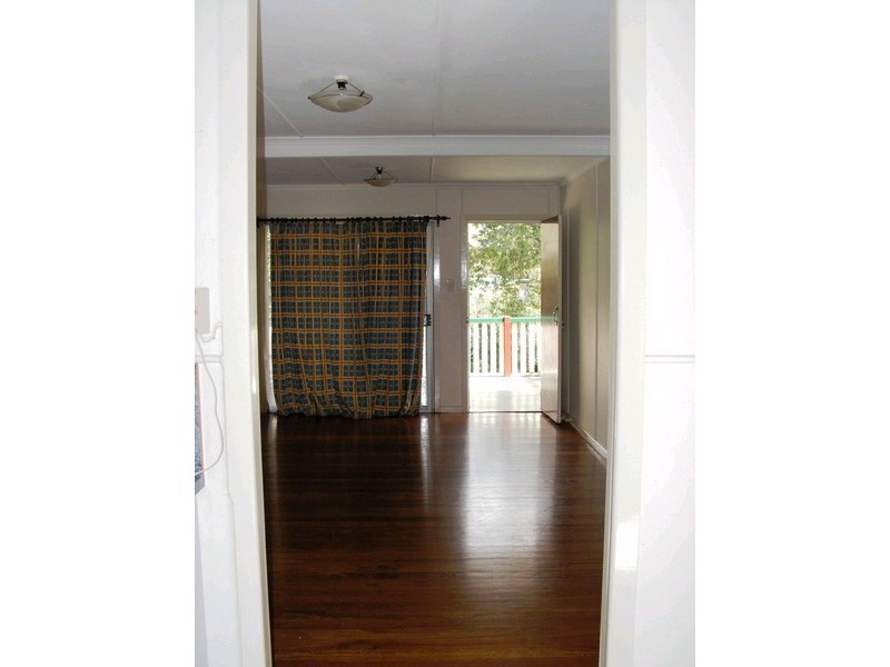 11 Aramac Street, Keperra QLD 4054