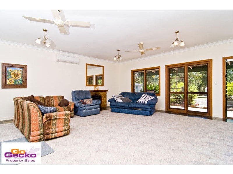 4 Starlight Court, Samford QLD 4520