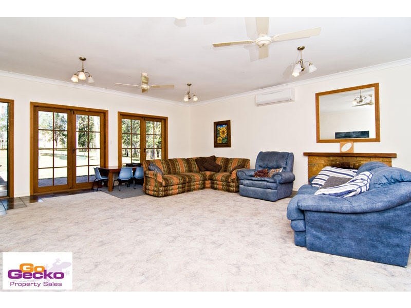 4 Starlight Court, Samford QLD 4520