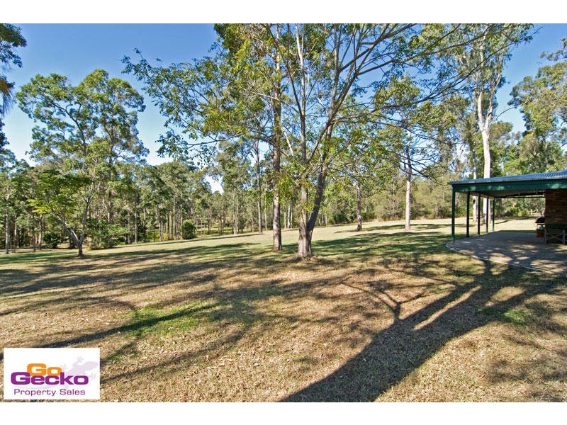 4 Starlight Court, Samford QLD 4520