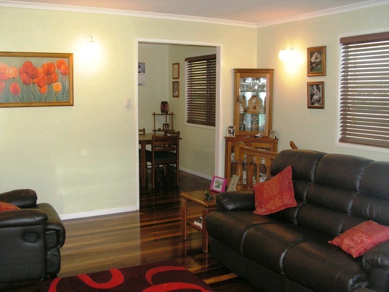 6 Wingara Grove, Ferny Hills QLD 4055
