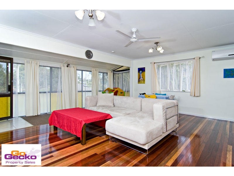 16 Bundar Crescent, Ferny Hills QLD 4055