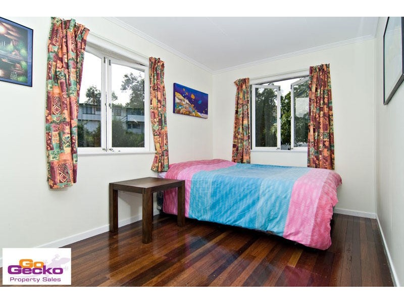 16 Bundar Crescent, Ferny Hills QLD 4055