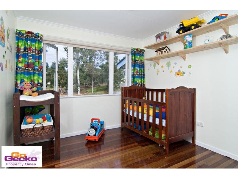 16 Bundar Crescent, Ferny Hills QLD 4055