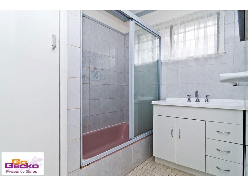 16 Bundar Crescent, Ferny Hills QLD 4055