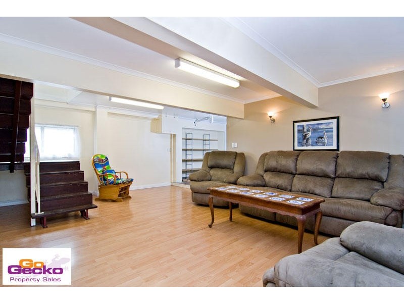 16 Bundar Crescent, Ferny Hills QLD 4055