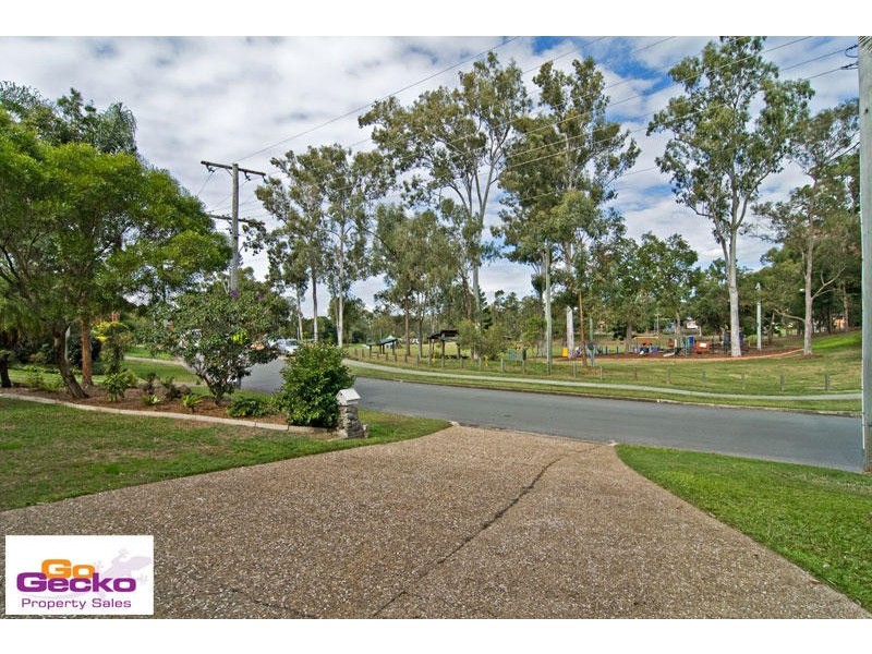 16 Bundar Crescent, Ferny Hills QLD 4055