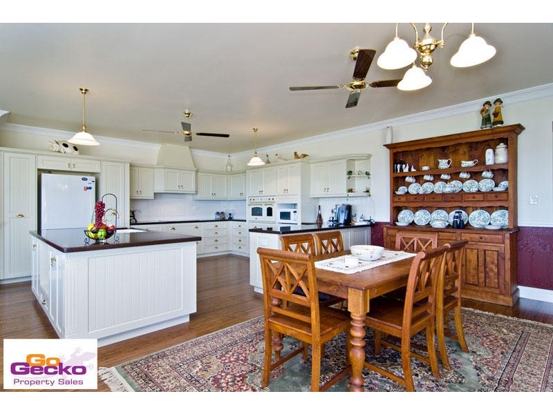 32 Cedardell Court, Samford QLD 4520