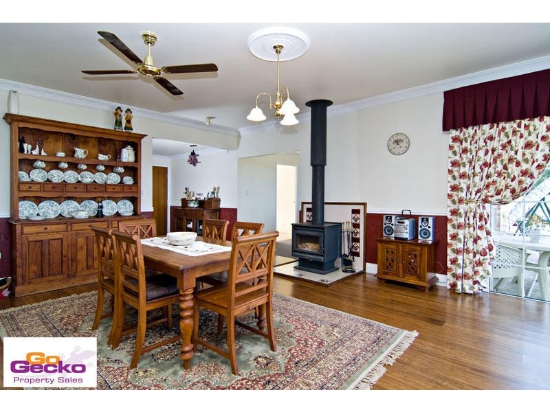 32 Cedardell Court, Samford QLD 4520