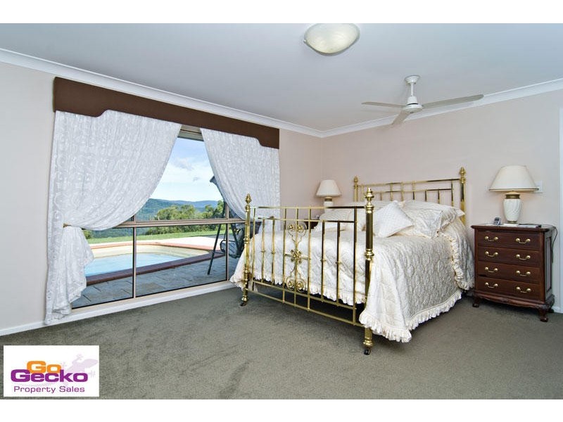32 Cedardell Court, Samford QLD 4520