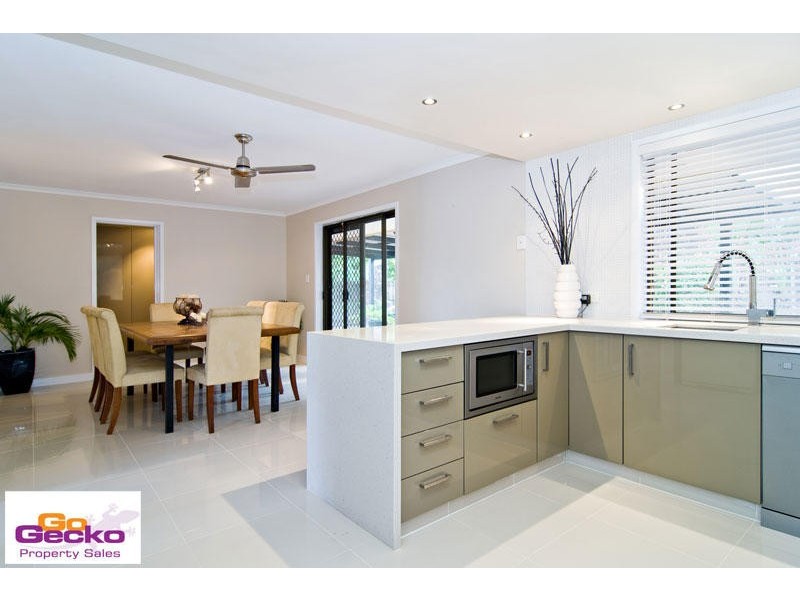 2 Ekland Court, Mcdowall QLD 4053