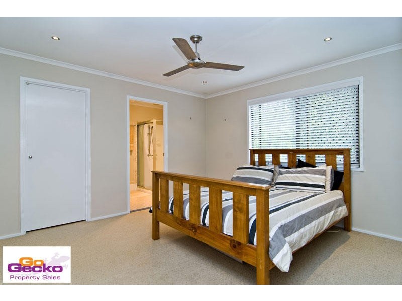 2 Ekland Court, Mcdowall QLD 4053