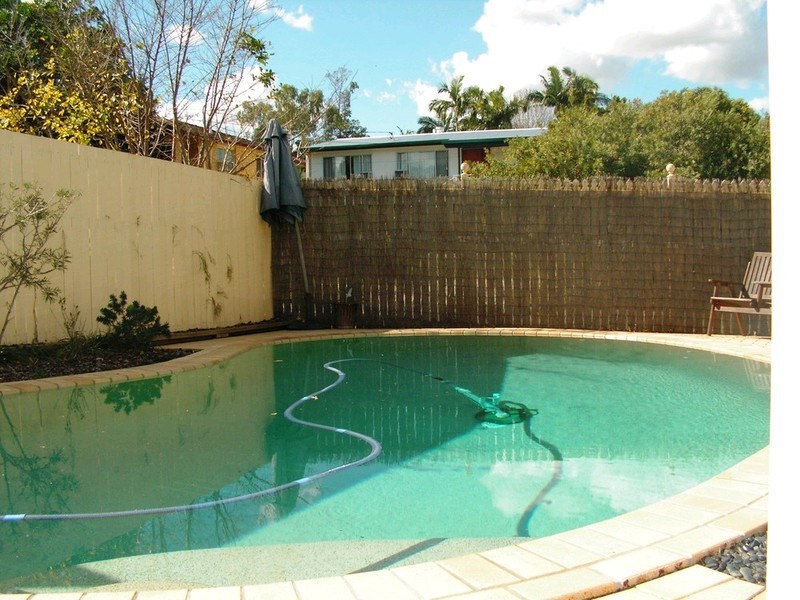 32 Dunbil Avenue, Ferny Hills QLD 4055