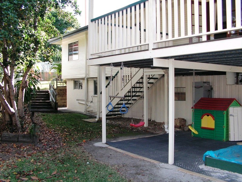 32 Dunbil Avenue, Ferny Hills QLD 4055