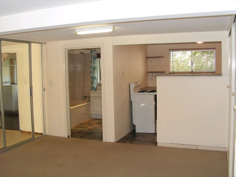 32 Dunbil Avenue, Ferny Hills QLD 4055