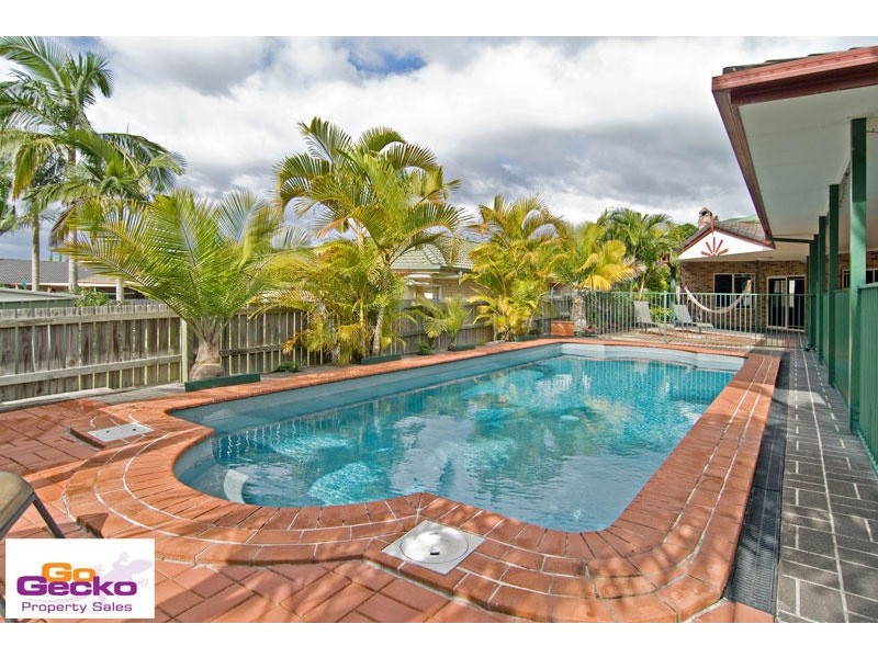 13 Fortrose Place, Ferny Grove QLD 4055