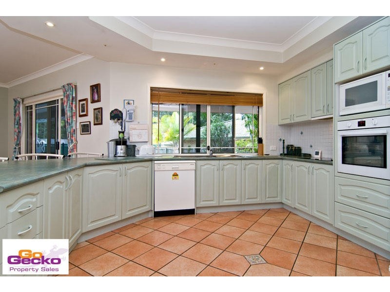 13 Fortrose Place, Ferny Grove QLD 4055